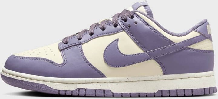 Nike WMNS Dunk Low in roze formaten: 38.5