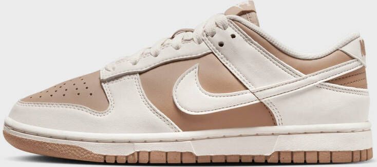 Nike WMNS Dunk Low Next Nature Dunk in bruin formaten: 39