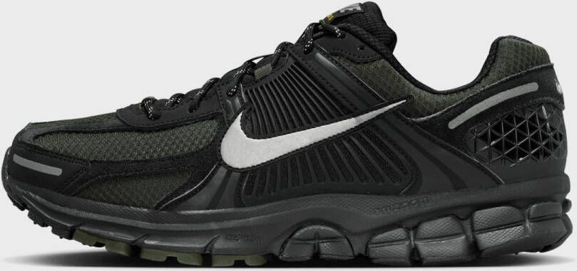 Nike Zoom Vomero 5 in zwart formaten: 41