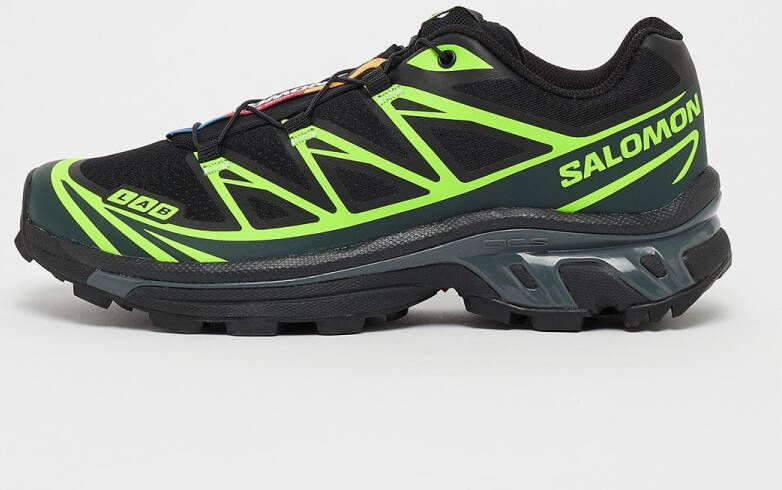 Salomon XT-6 black ponderosa pine green gecko Lifestyle in zwart formaten: 36.666