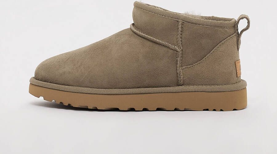 Ugg Classic Ultra Mini Boots in beige formaten: 36