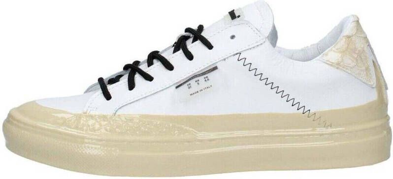 A Mi Manera Sneakers