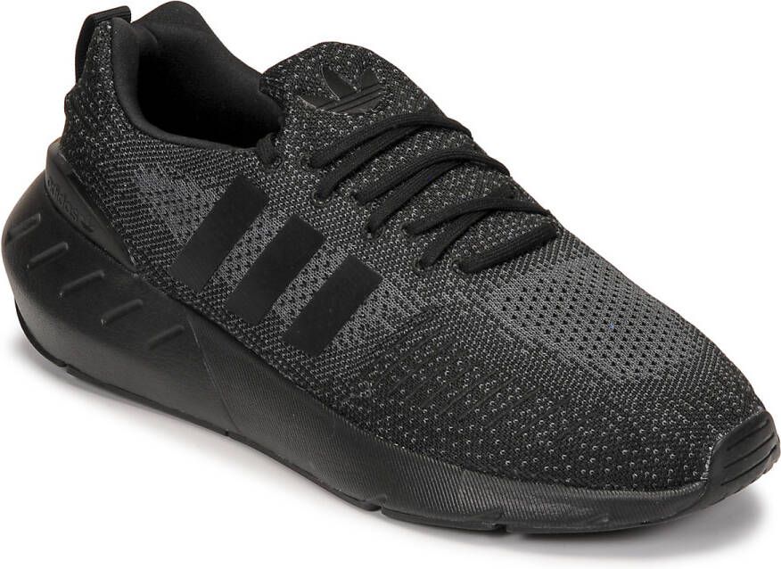 Adidas Lage Sneakers SWIFT RUN 22