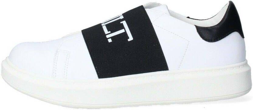 Cult Sneakers