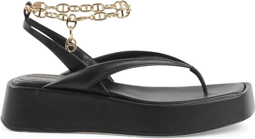 Dee Ocleppo Sandalen Gouden sandaal met sleehak