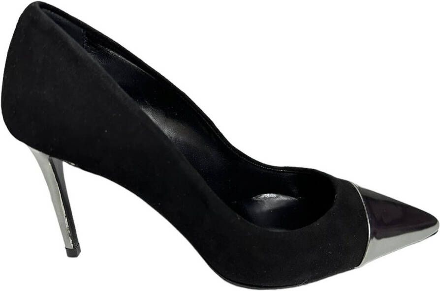 Gianmarco F. Pumps 729