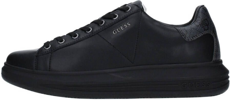 Guess Lage Sneakers FM8VIBFAP12