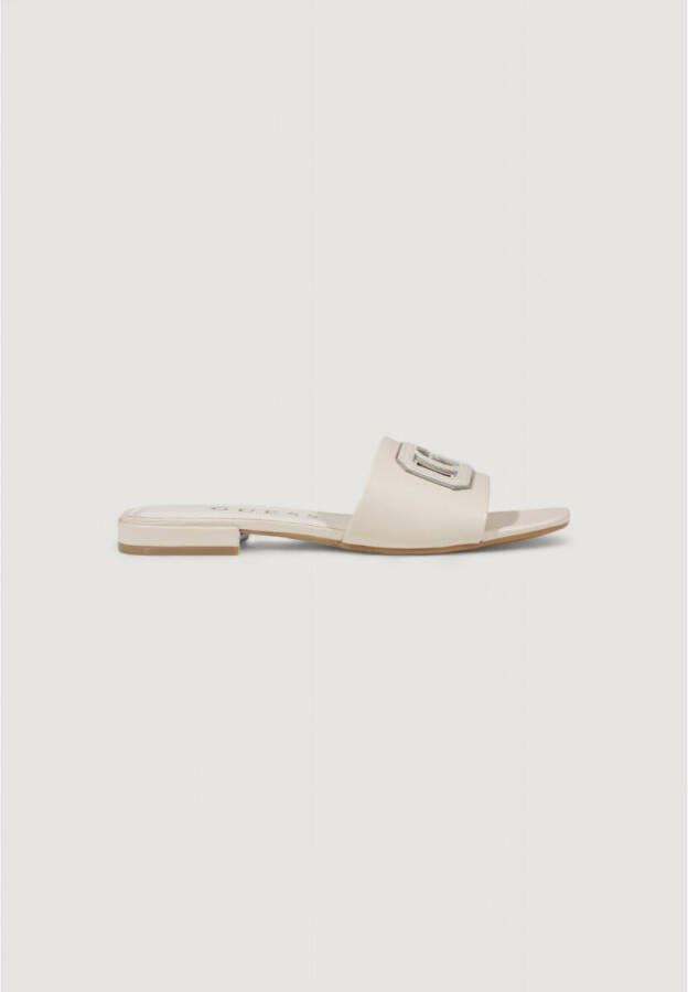 Guess Sandalen TARISHA FLJTAR LEA19