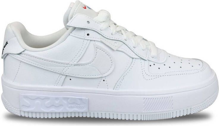 Nike Lage Sneakers Wmns Air Force 1 Fontanka Blanc