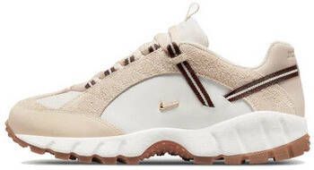 Nike Sneakers Air Humara LX Jacquemus Beige