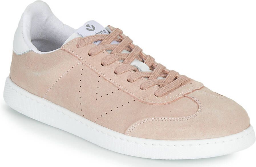 Victoria Lage Sneakers Tribu