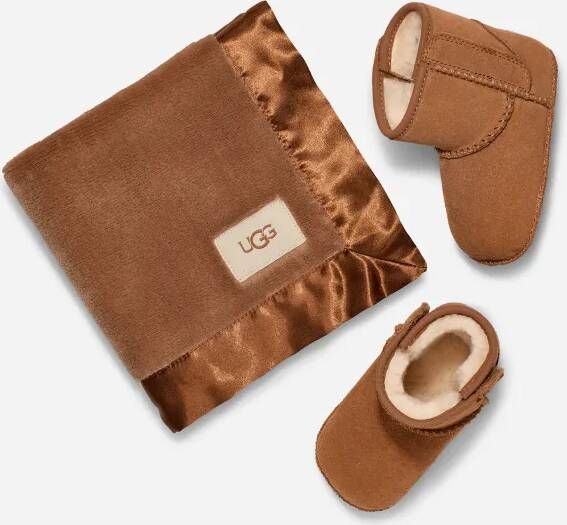 Ugg Classic-laars en knuffeldekentje in Brown