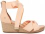 Ugg Yarrow Sandalen in Peach Fuzz Suede - Thumbnail 2