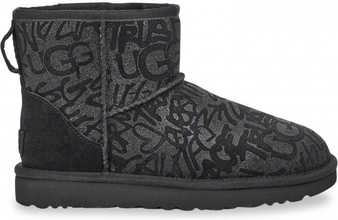 graffiti uggs