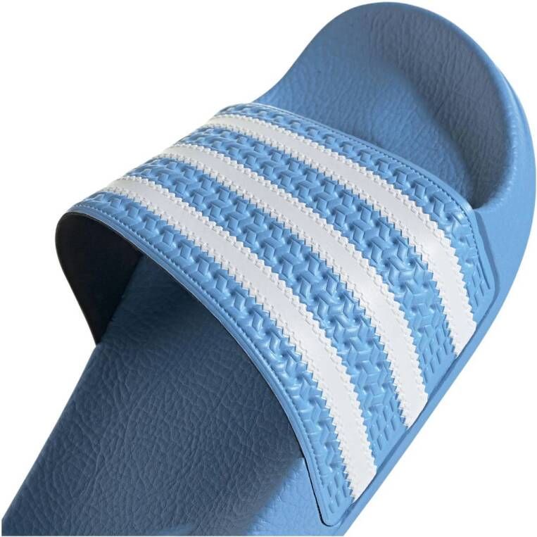 adidas Originals Adilette badslippers lichtblauw wit