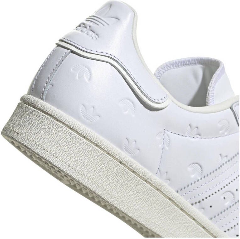 adidas Originals Superstar sneakers wit ecru