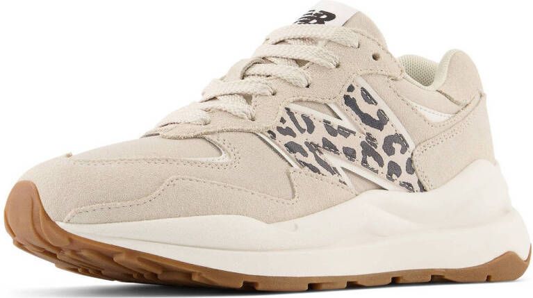 New Balance 57 40 sneakers beige zwart wit