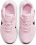 Nike Revolution 6 FlyEase Eenvoudig aan en uit te trekken kleuterschoenen Roze - Thumbnail 4