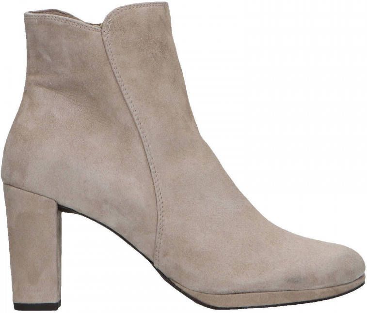 Manfield Dames Beige suède enkellaarsjes met hak