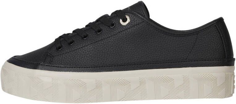 Tommy Hilfiger Plateausneakers ESSENTIAL TH LEATHER SNEAKER met een gestempeld logo in plateau