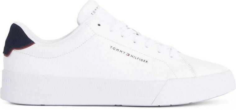 Tommy Hilfiger Plateausneakers TH COURT LTH DETAIL ESS vrijetijdsschoen lage schoen veterschoen met zijlijk logo-opdruk