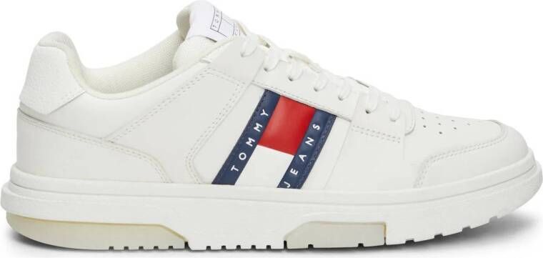 TOMMY JEANS Plateausneakers THE BROOKLYN ELEVATED met zijlogo-embleem vrijetijdsschoen lage schoen veterschoen