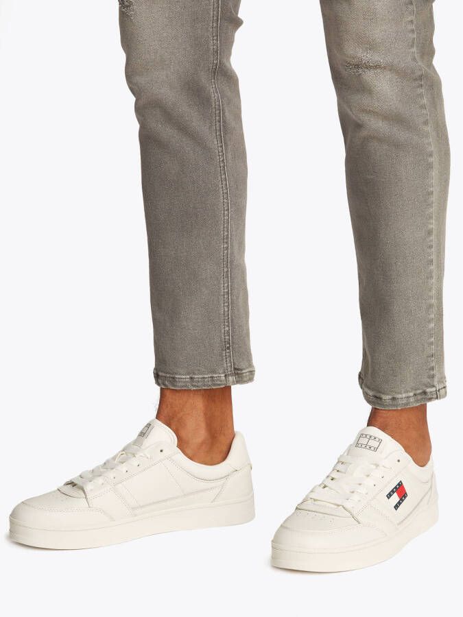 TOMMY JEANS Plateausneakers TJM THE GREENWICH NEW ESS vrijetijdsschoen lage schoen veterschoen in basket-style