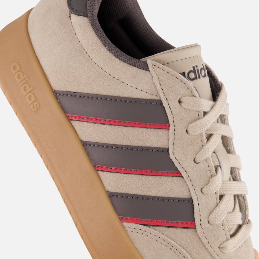 Adidas Barreda Sneakers bruin Suede