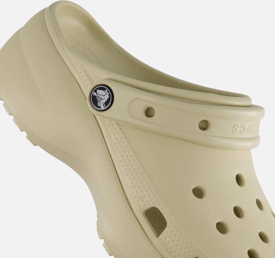 Crocs Classic Platform Clog W Slippers beige