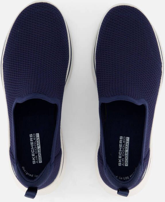 Skechers Go Walk 7 Slip On Instappers blauw