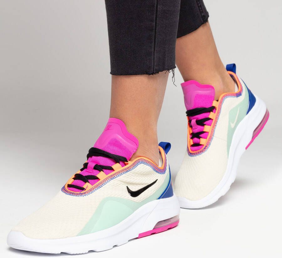 Nike Air Max Motion 2 Sneakers roze Textiel