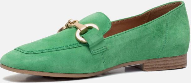 Tamaris Groene suède loafers met verharde hiel en gouden detail Green Dames